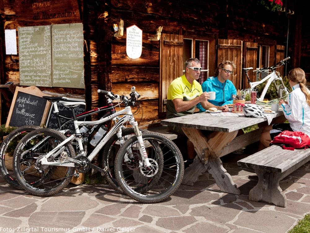 First Mountain Hotel Zillertal Aschau Im Zillertal Extérieur photo