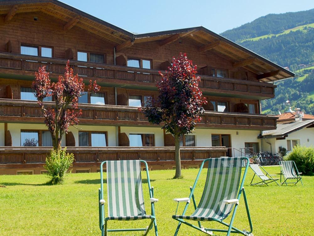 First Mountain Hotel Zillertal Aschau Im Zillertal Extérieur photo